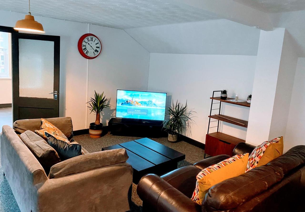 Gorgeous Town Center 3 Bedroom Self Contained Apartment For 1-5 People 해러게이트 외부 사진